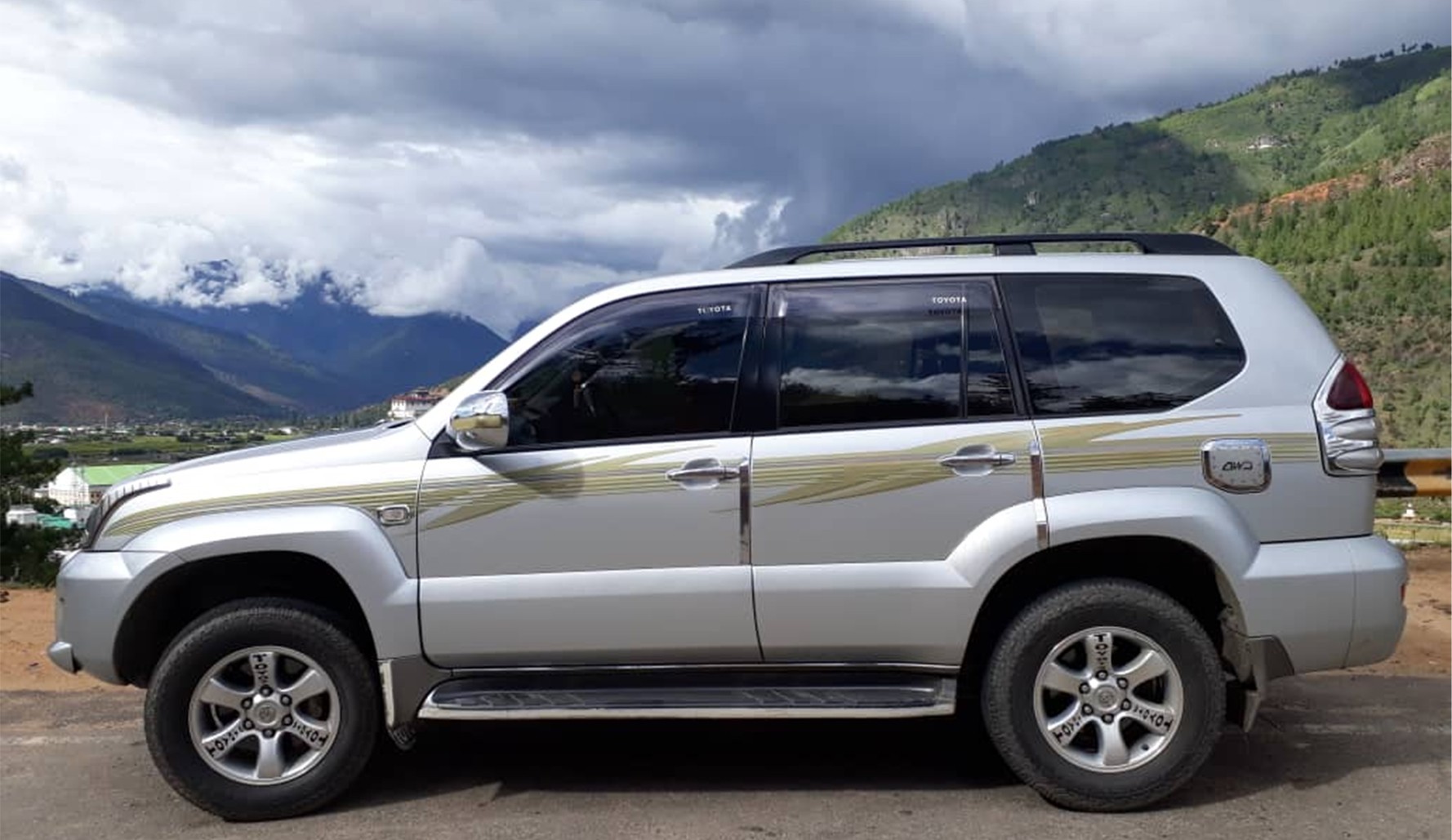 Toyota Prado GX / Land Cruiser – Adventure SUV